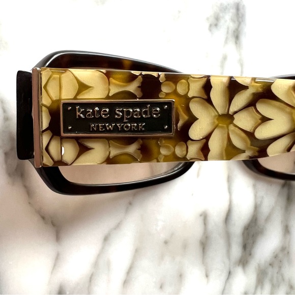 kate spade Accessories - Kate Spade sunglasses Freda tortoise and flower sunglasses